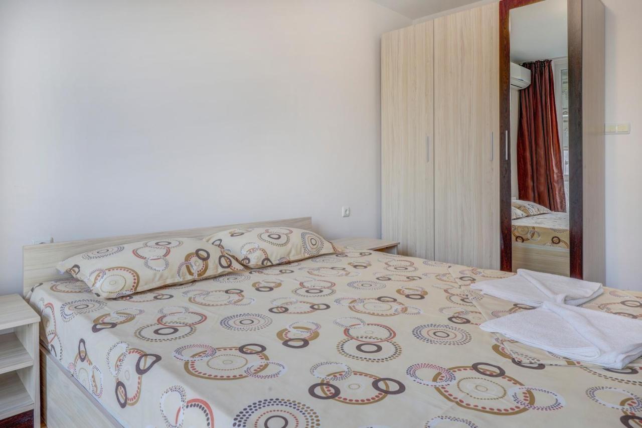 בלצ'יק Saint George Hotel 1 מראה חיצוני תמונה